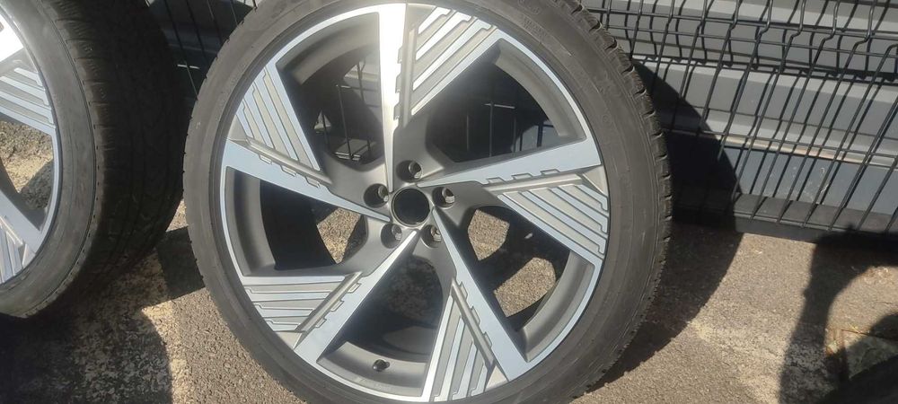 Оригинални джанти AUDI 22"