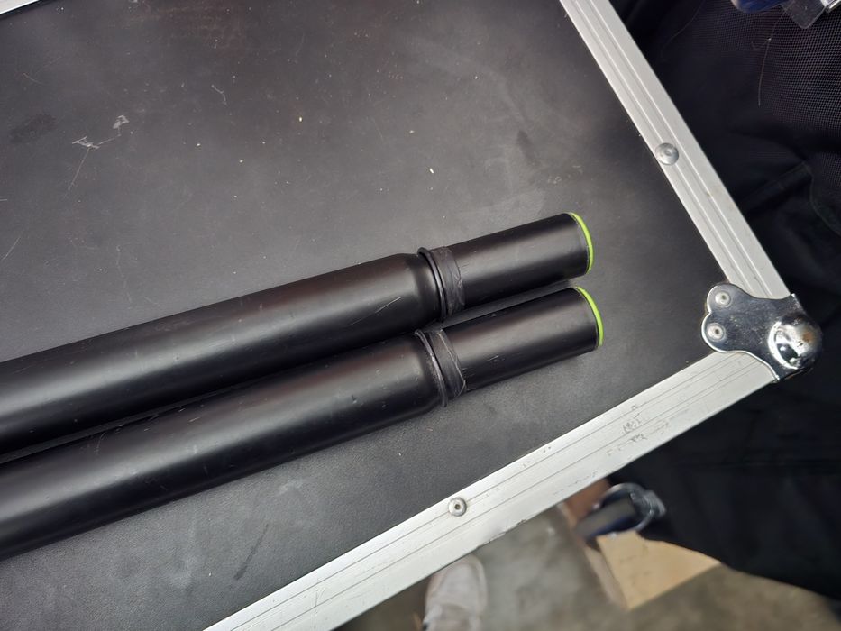 Gravity стойки-пилони