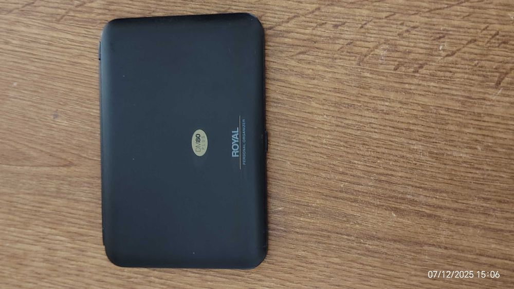 Calculator cu agendă electronică,vechi dar perfect functiona