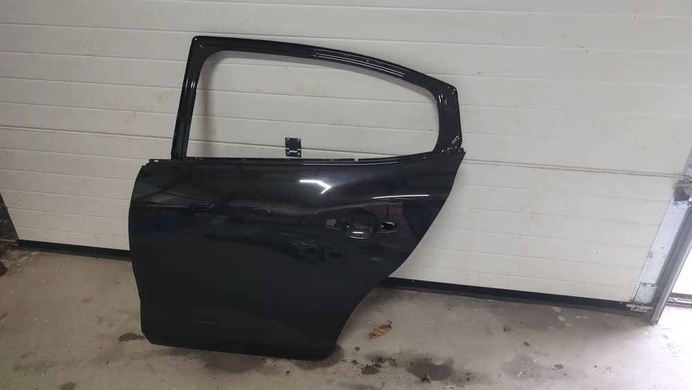 Ușa stânga spate Logan 3