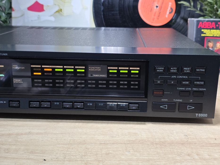 Radio tuner ONKYO INTEGRA T-9900, varf de serie , digital, hifi