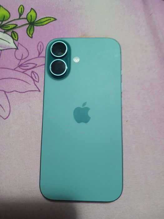 iPhone 16 impecabil