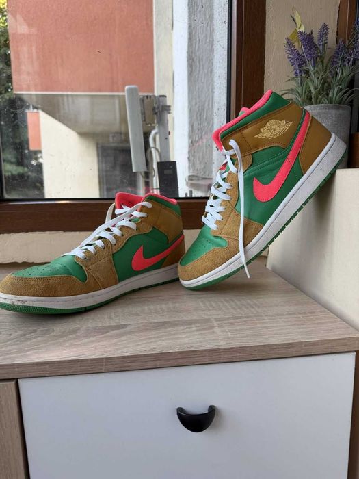 Air Jordan 1 Mid SE Chutney / Celestial Gold / Lucky Green МЪЖКИ размер 45.5