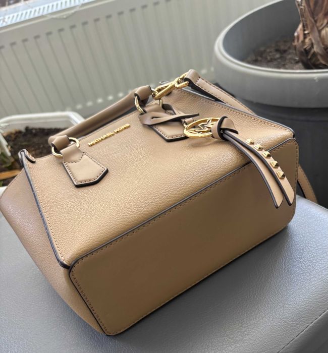 Дамска чанта Michael Kors