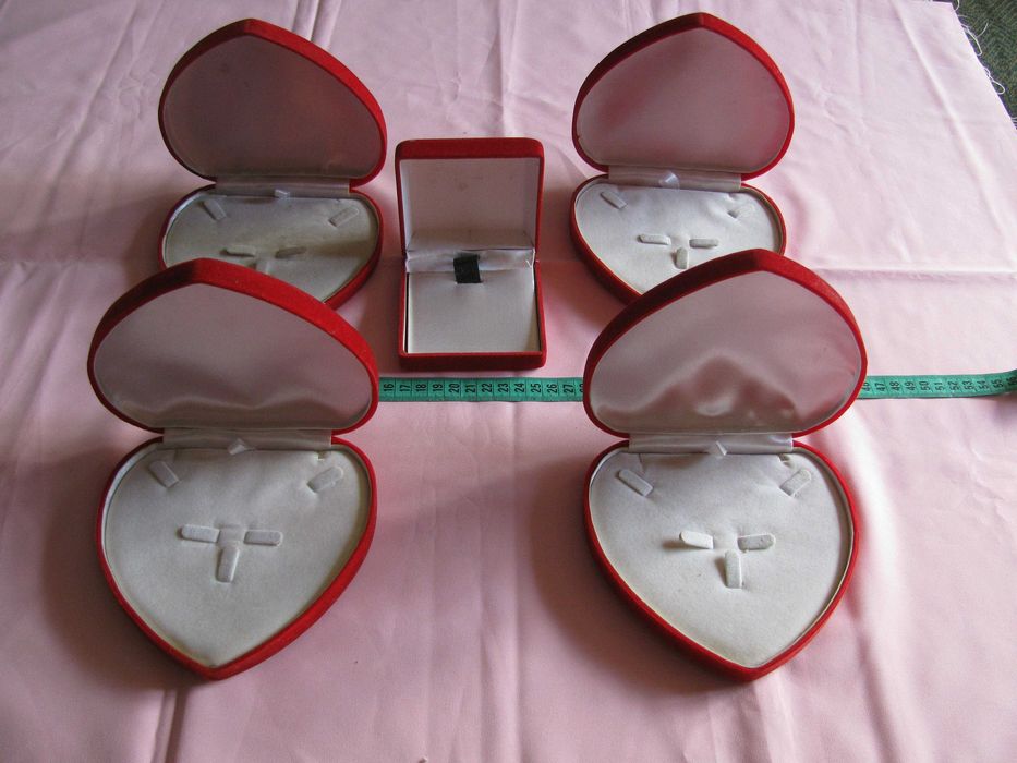 комплект оборудование для продажи бижутерии / шкатулки для бижутерии