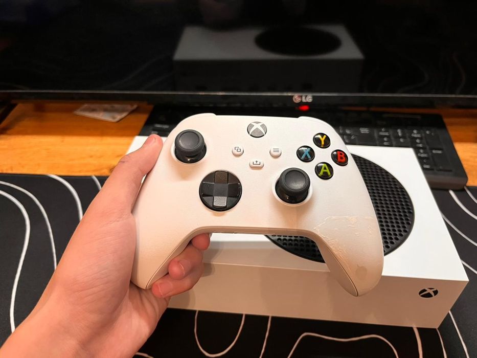 Продам икс бокс series s