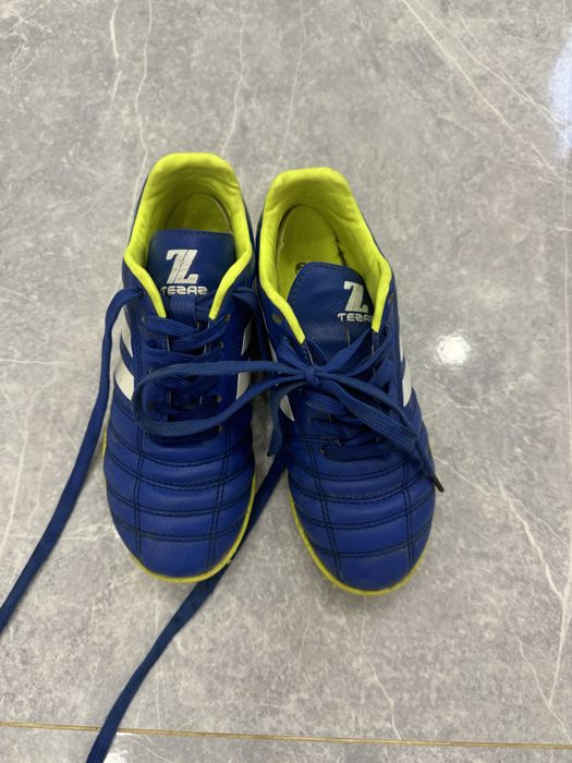 Продам Сороконожки 32р