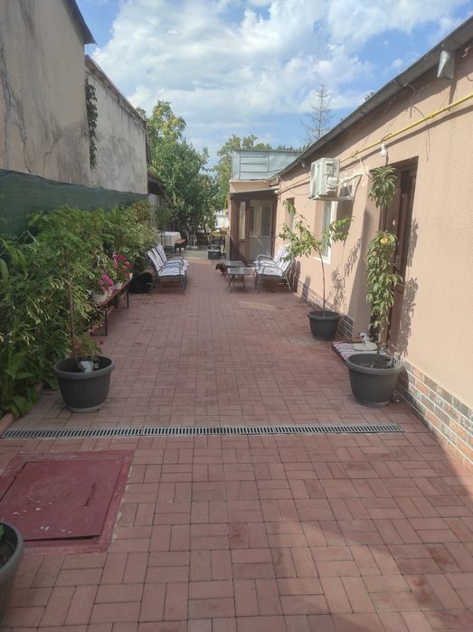 Vând casă zonă centrală