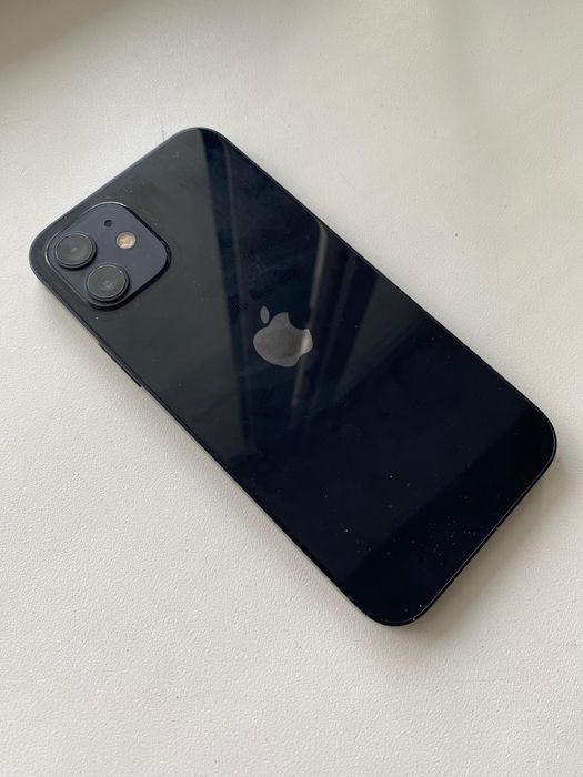 Айфон 12 128гб.