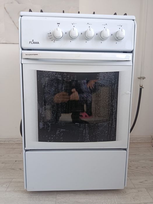 Продам газ плиту