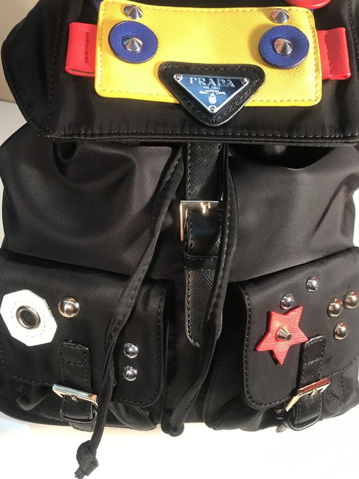 Раница Prada с цветни отнаменти