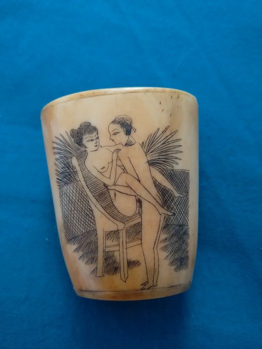 Продавам кутийка за благовонни ухания Япония Мейджи периода