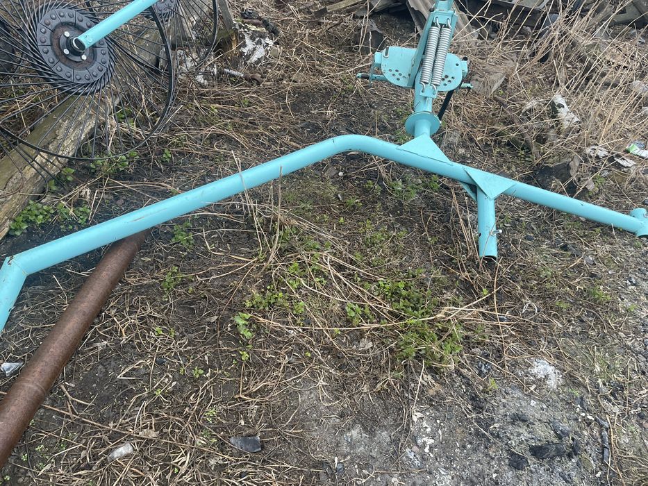 Продам трактор с боковым граблями