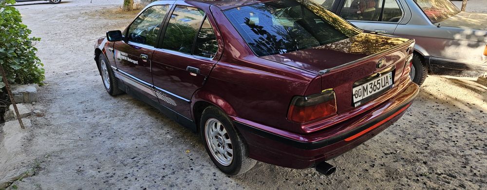 Продаю бмв е36 мотор м43б18