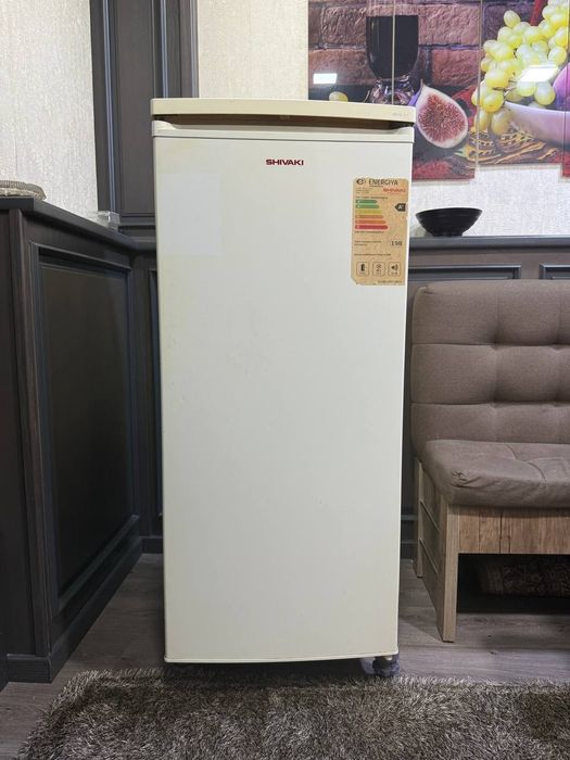 Холодильник б.у Shivaki