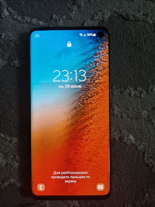 Продам Galaxy S10 8/128
