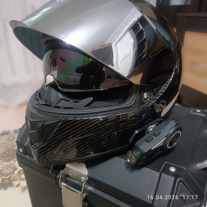 Шлем с гарнитурой продам