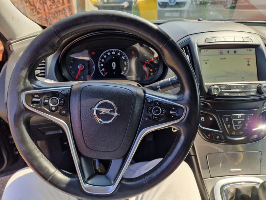 Vând Opel Insignia Sport Tourer Break