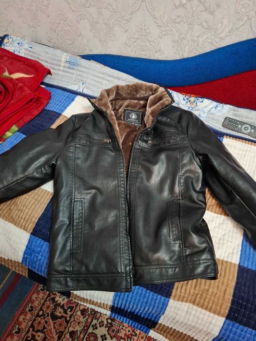Продам куртку и одежду