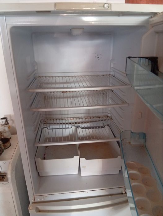 Продаётся холодильник в рабочем/б\у состоянии.