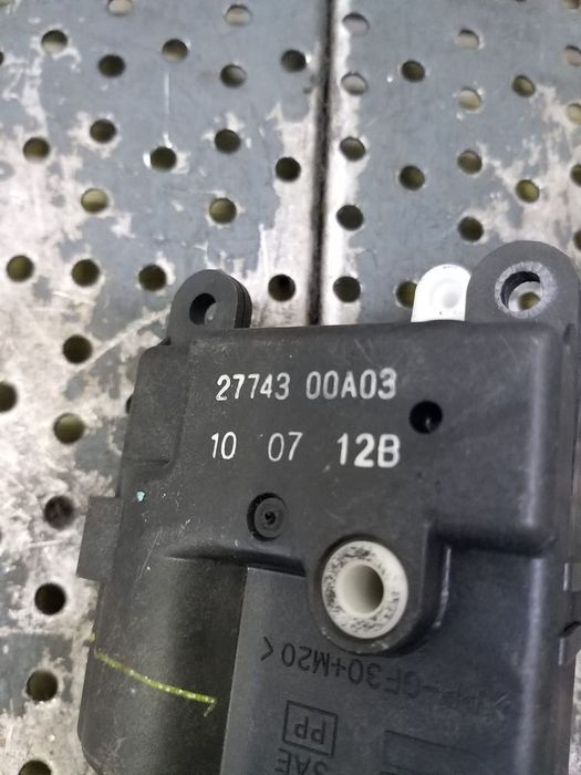 Motoras clapeta aeroterma nissan qashqai j10 2774300a03