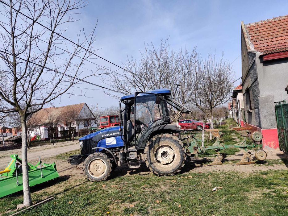 Tractor Lovol 504 (4x4) – An 2017 – 1900 Ore – Stare Foarte Bună