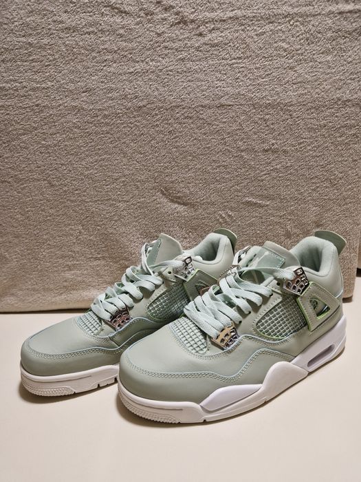 Jordan 4 Seafoam