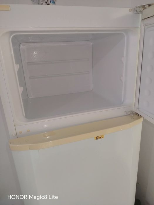 Frigider Whirlpool ARC 2320
