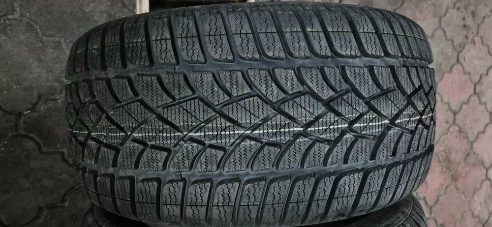 anvelope Dunlop 245/40/17 m&s iarna