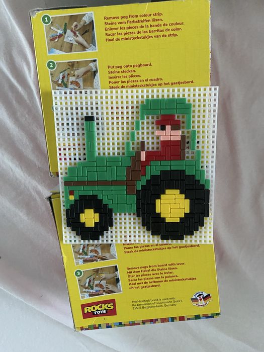 Мини пиксел пъзел мозайка