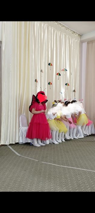 Продам костюм бабочки