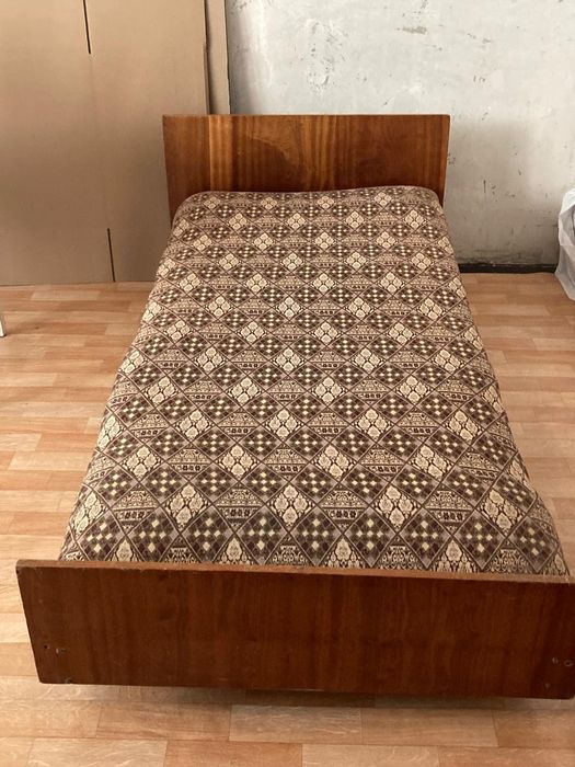 Кровать для дачи