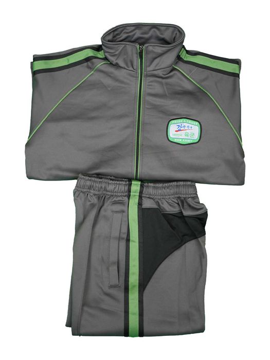 Зимний корейский спортивный костюм унисекс M 90—тепло стиль и комфорт