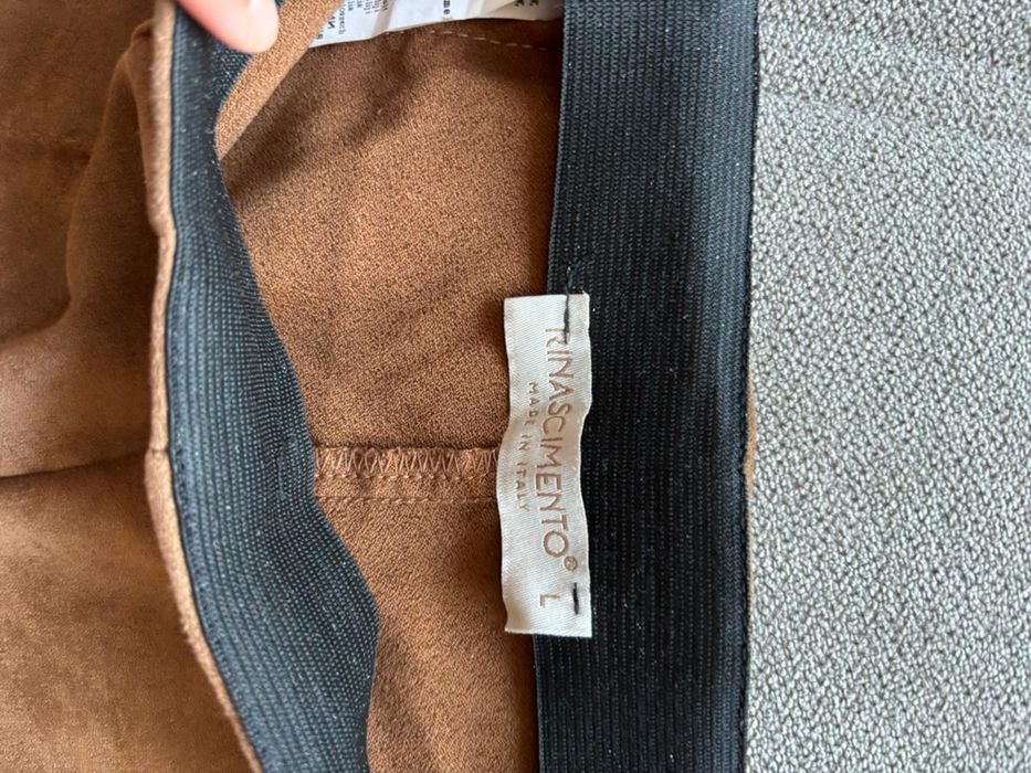 Брюки Elis   по  тысячу  тенге летние