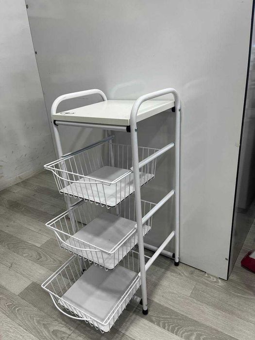 Полка этажерка с проволочными корзинами