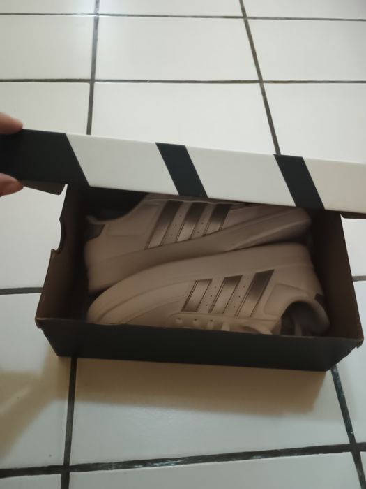 Кожени маратонки Adidas 40номер