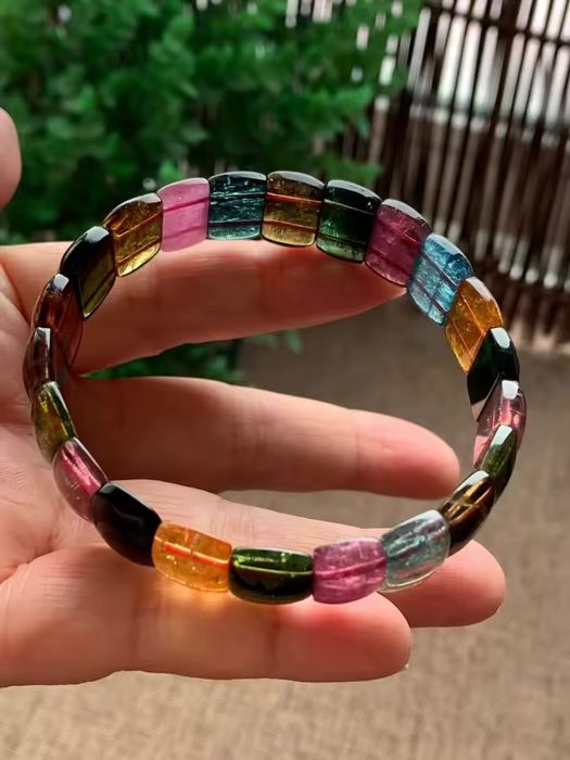 Гривна от турмалин естествен високо качество