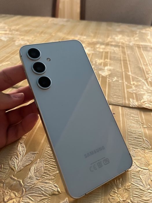 Самсунг с24фе Samsung S24fe