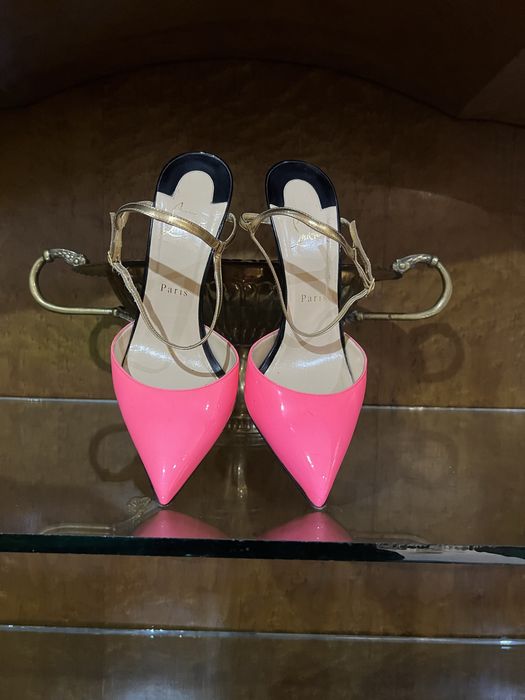Christian Louboutin обувки