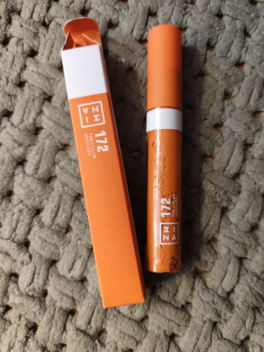 Продам тушь для ресниц