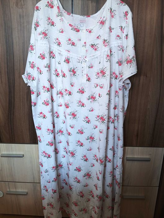 Дамски нощници различни номера