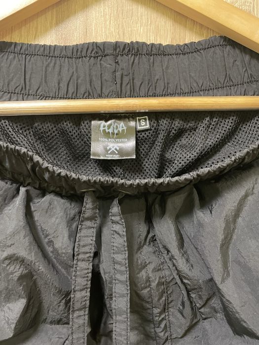 Продавам дрехи на Luda