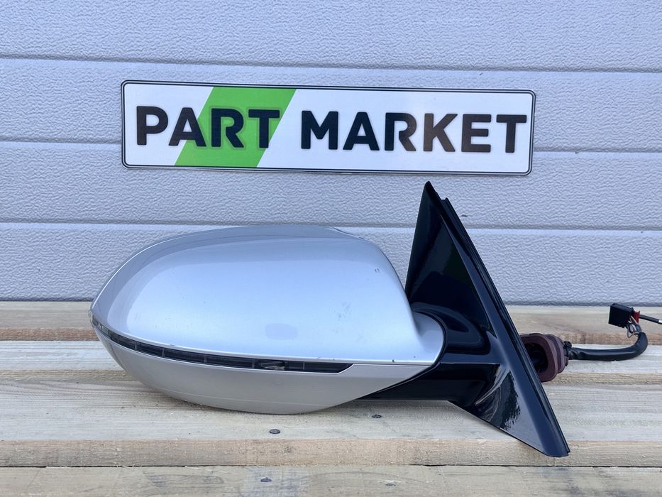 Дясно огледало AUDI A8 D4 с камера 4H1857410M