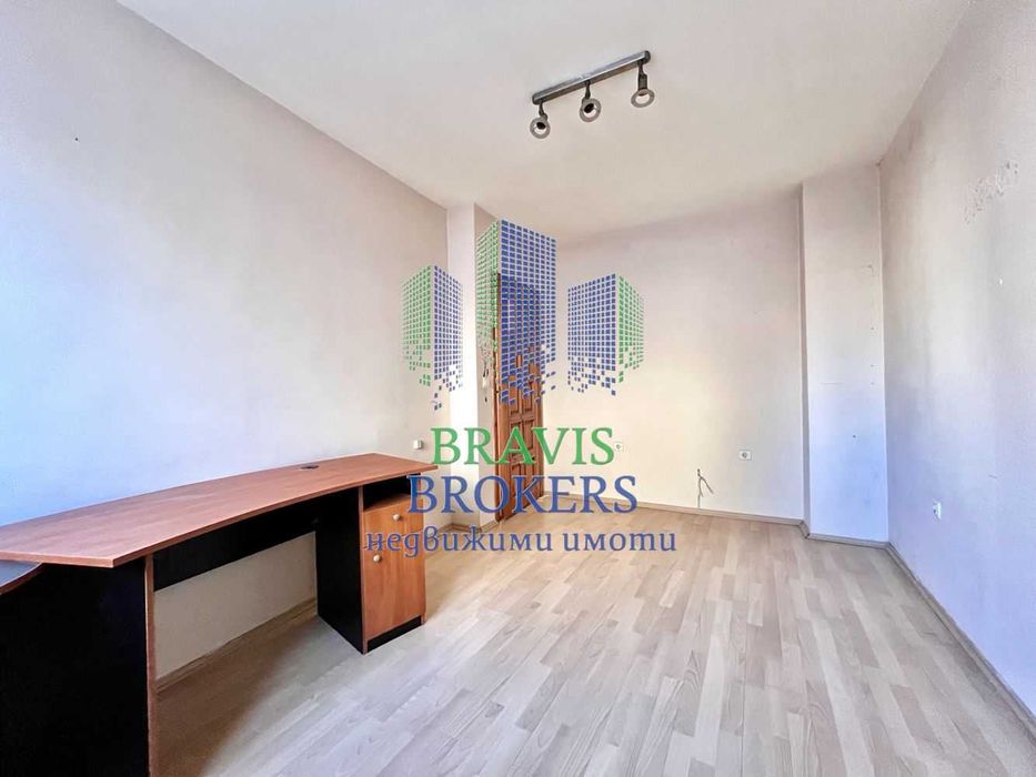 Продава се Четиристаен апартамент в Варна, Център - 123 кв.м за 1748 €/кв.м - Снимка #6