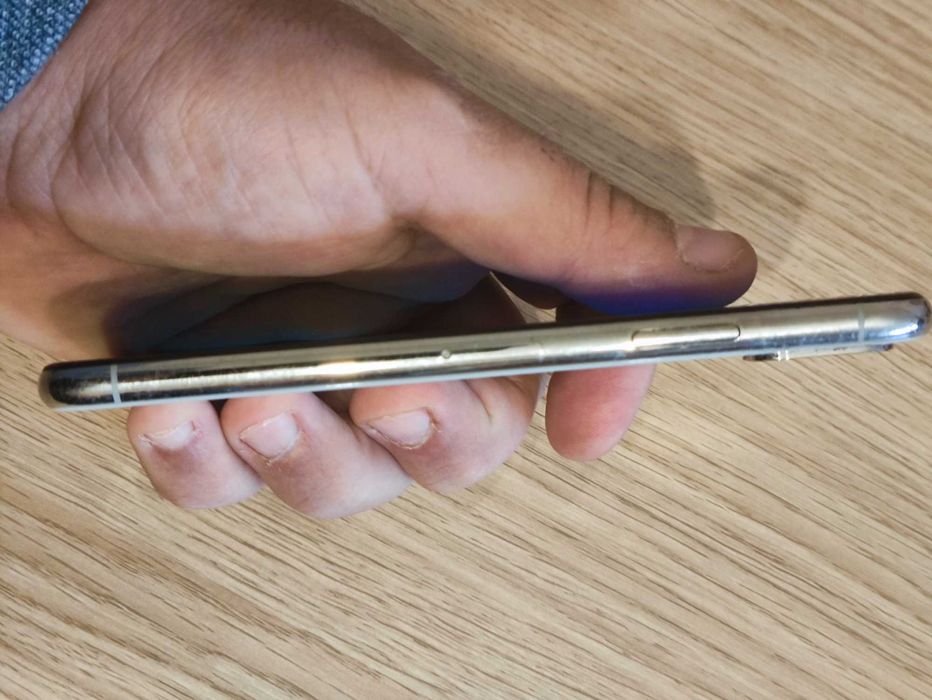 Apple iPhone X 256GB БАТЕРИЯ 79%