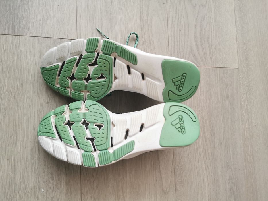 Pantofi sport Adidas, non marking, mărimea 39