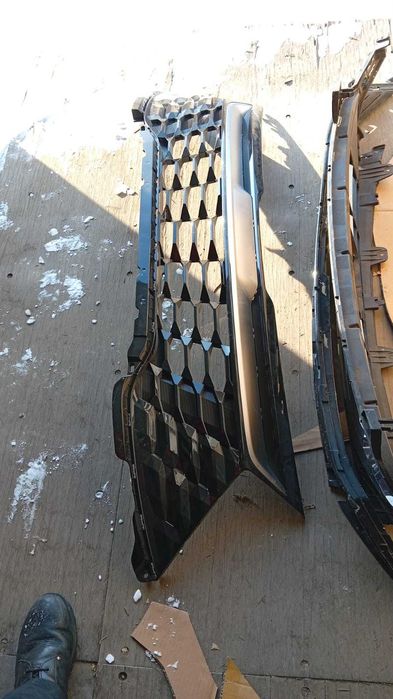 Решетка радиатора Оригинал на Киа Спортейдж 2021- / Kia Sportage 2021-