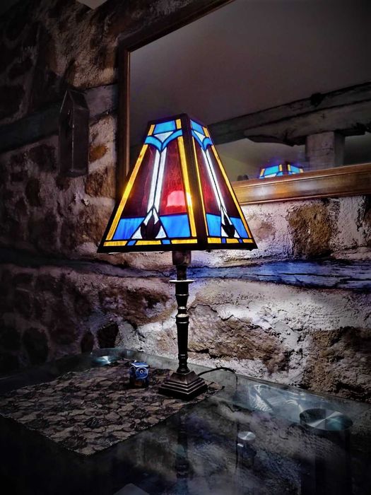 подовата лампа е направена на ръка. 
 Красив подарък за любими хора.