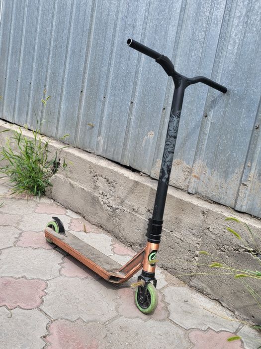 Самокат трюковой oxelo