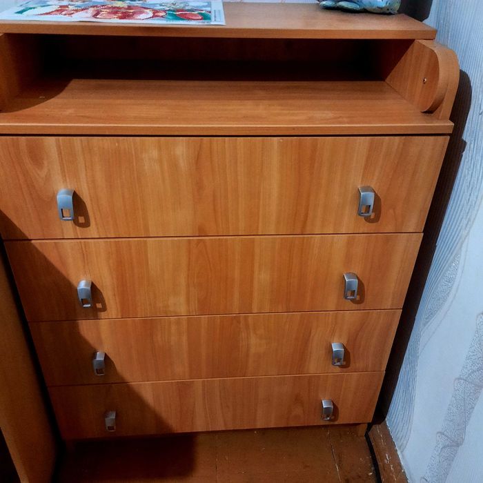 Компьютерный стол, комод